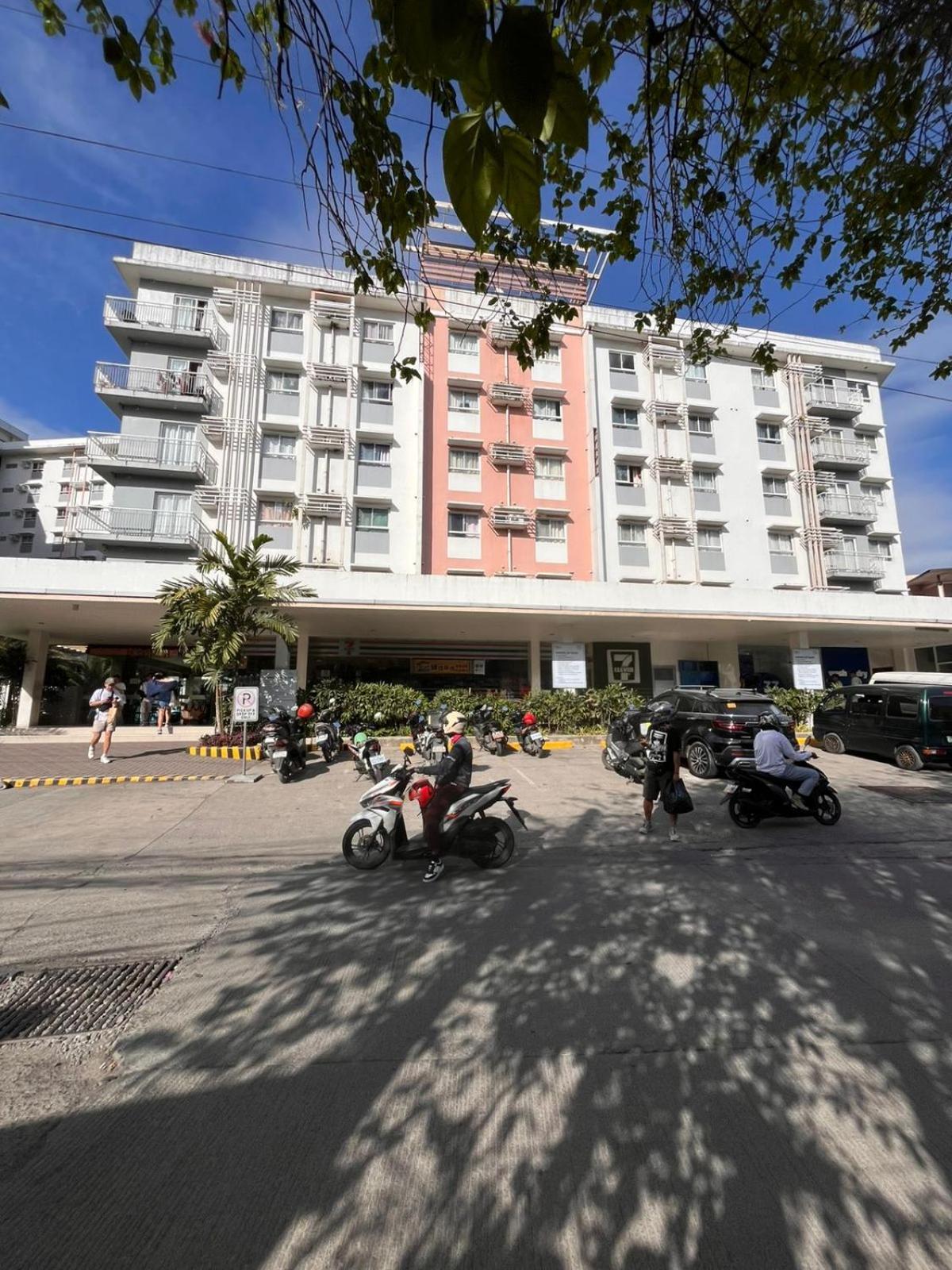 Summum Bonum Bliss - Lahug Aparthotel Cebu Exterior photo
